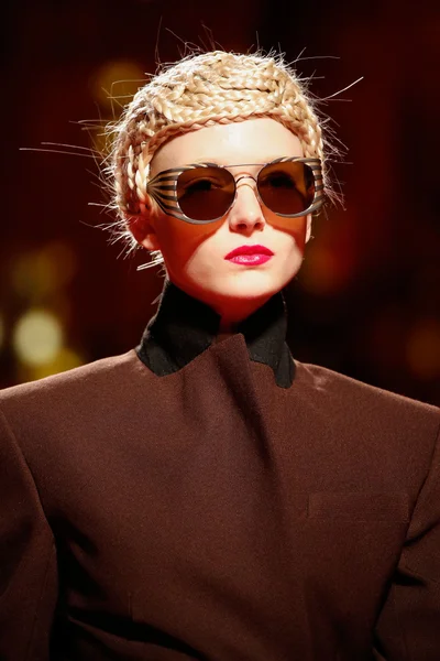Look 37